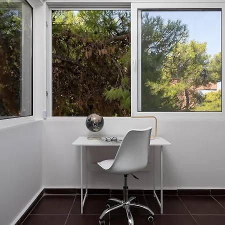 Relux Sea View 2 Bedroom By Blupine Apartment